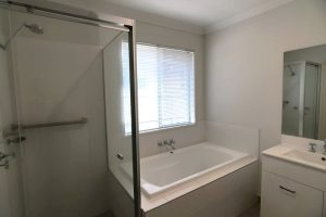 6 Huntingdale Street, Leichhardt, QLD 4305 Australia