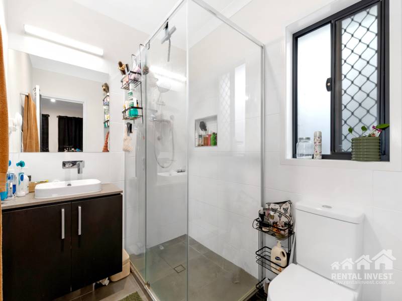 16 Brigginshaw Way, Ripley, QLD 4306 Australia