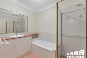 21/15 Parnassus St, Robertson, QLD 4109 Australia