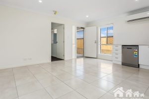 2/12 Elite Street, Park Ridge, QLD 4125 AUS