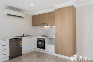 2/12 Elite Street, Park Ridge, QLD 4125 AUS