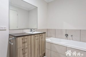 1/14 Sapphire Crescent, Redbank Plains, QLD 4301 AUS