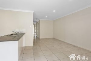 1/14 Sapphire Crescent, Redbank Plains, QLD 4301 AUS