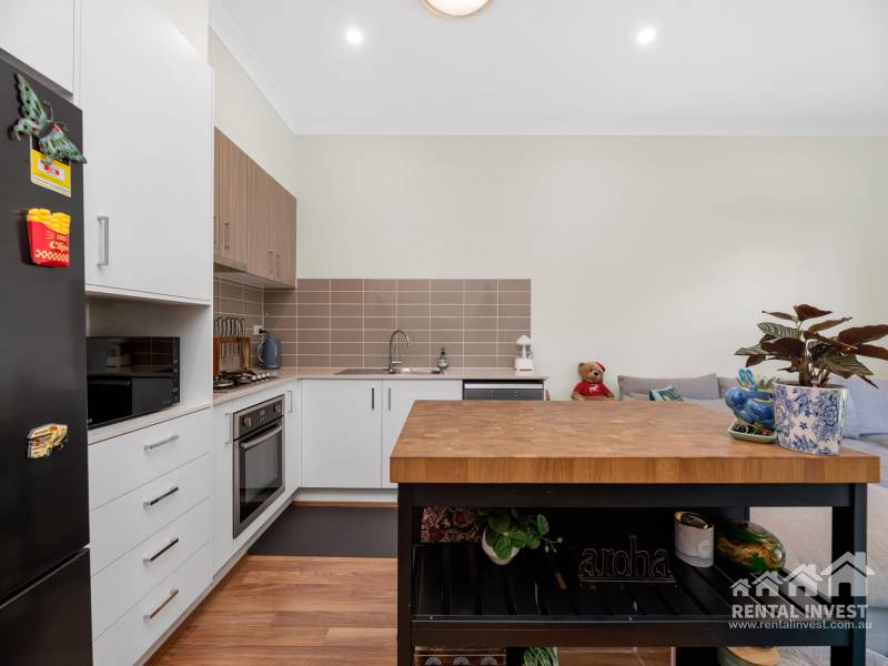 6 Ardie Court, Bellbird Park, QLD 4300 Australia