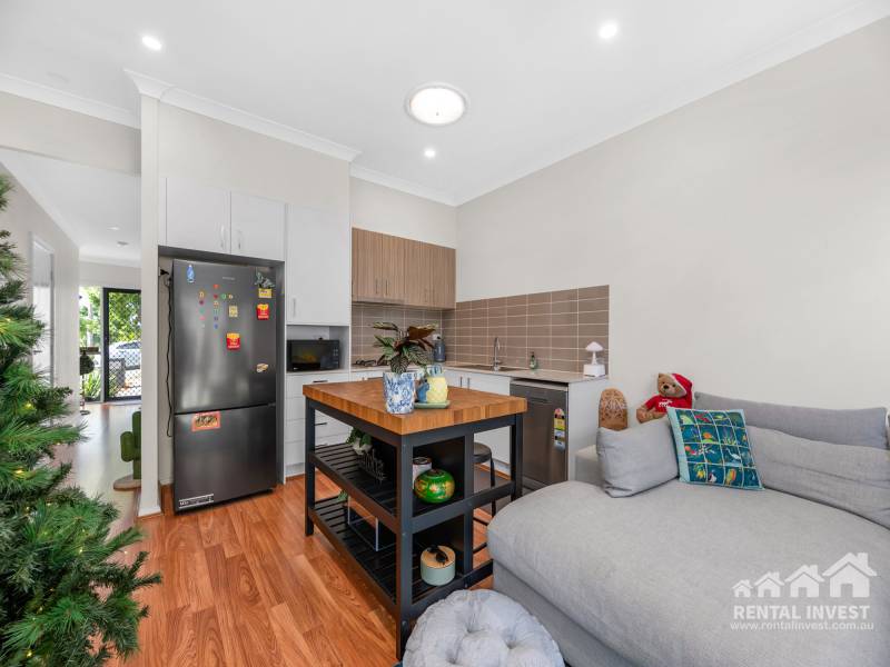6 Ardie Court, Bellbird Park, QLD 4300 Australia