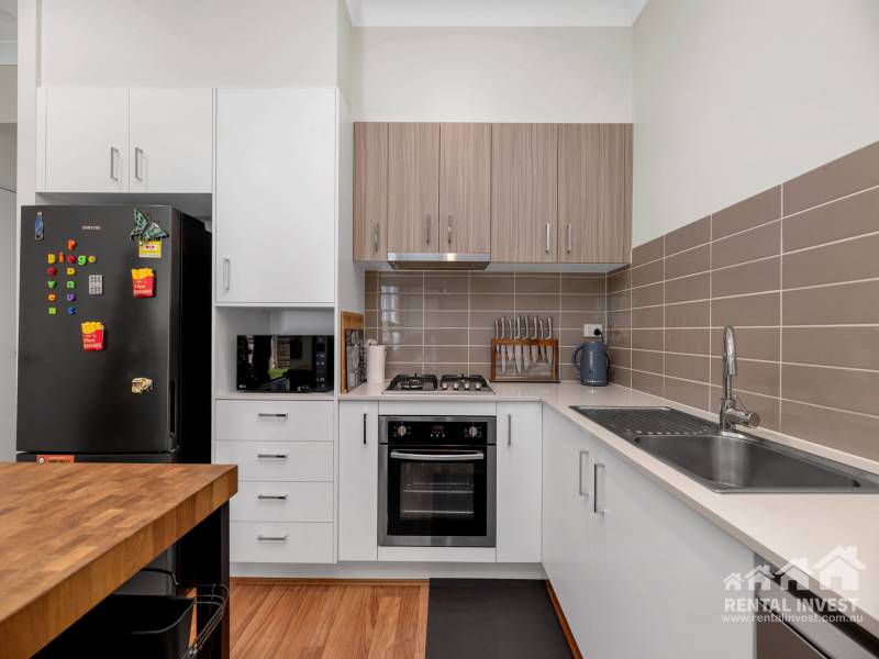 6 Ardie Court, Bellbird Park, QLD 4300 Australia