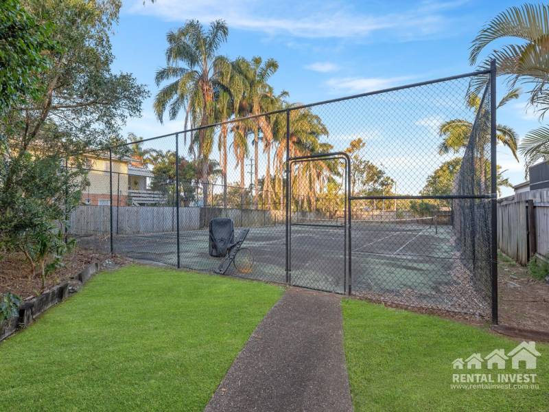 9/4 Madsen Place, Southport, QLD 4215 Australia
