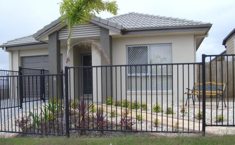 13 Dandenong Avenue, REDBANK PLAINS  QLD  4301