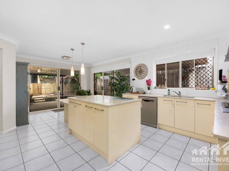 15 Wentworth Terrace, Boronia Heights, QLD 4124 Australia