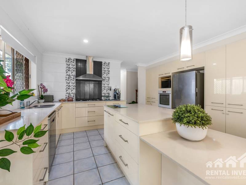 15 Wentworth Terrace, Boronia Heights, QLD 4124 Australia