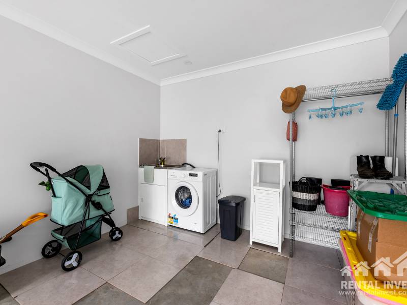 28 Knightsbridge Drive, Chuwar, QLD 4306 Australia