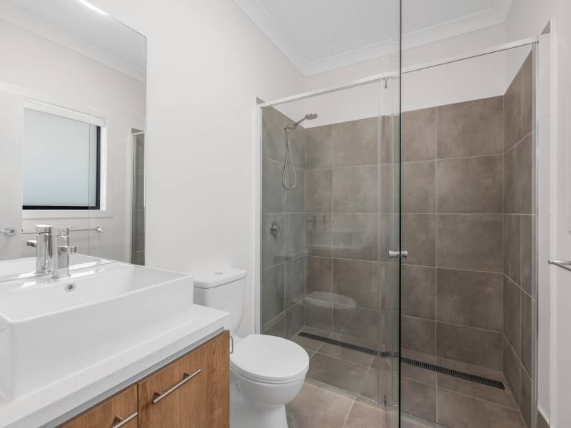 39 Edgeview Way, FLINDERS VIEW, QLD 4305 Australia