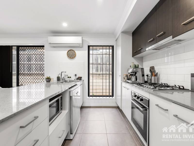93 Daydream Crescent, Springfield Lakes, QLD 4300 Australia