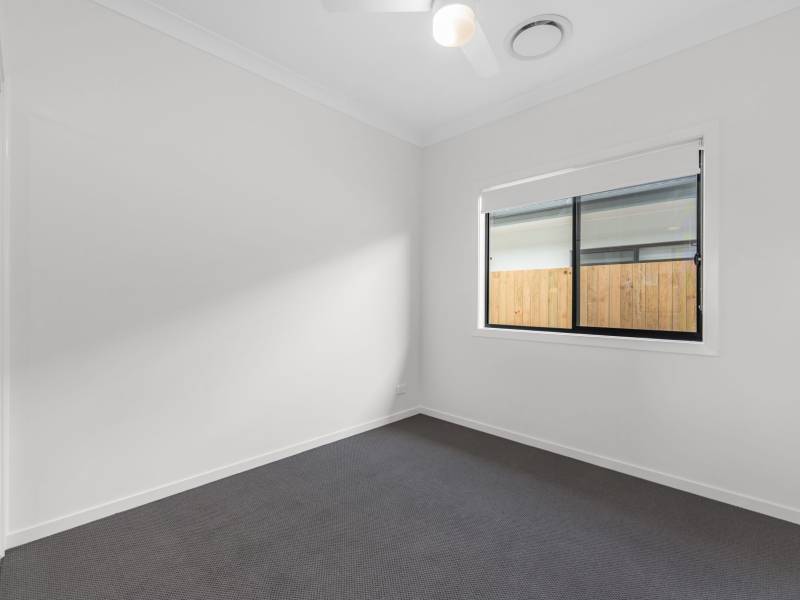 39 Edgeview Way, FLINDERS VIEW, QLD 4305 Australia
