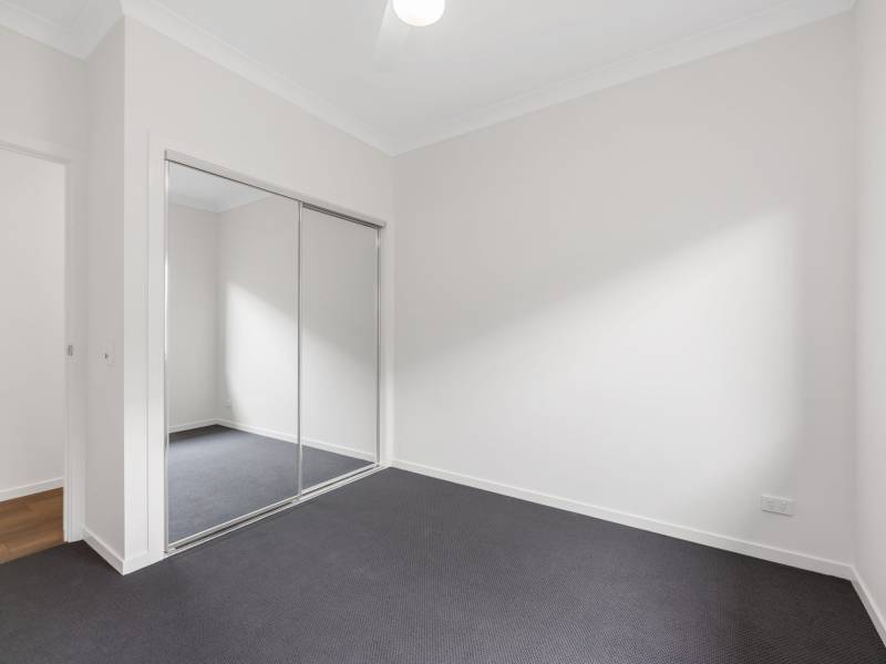 39 Edgeview Way, FLINDERS VIEW, QLD 4305 Australia
